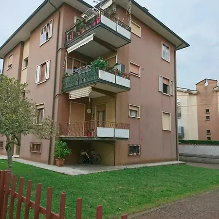 Creazzo Rooms *